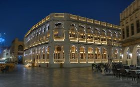 Cayam Hotel